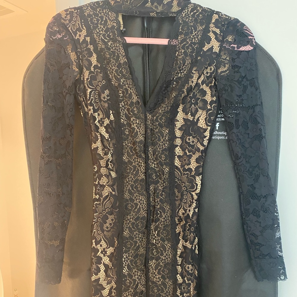 Bebe dress